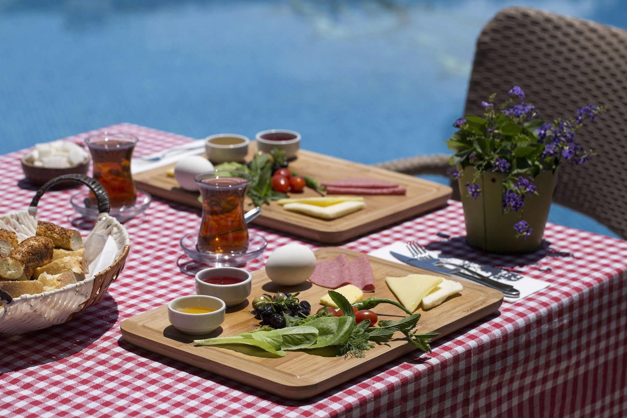 Istanbul Hotel Bodrum Türkbükü Eksteriør bilde